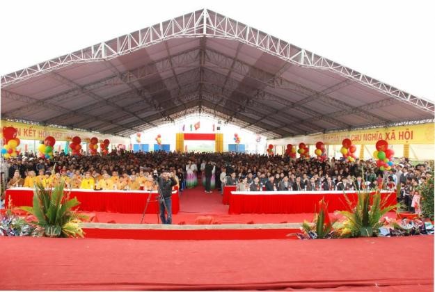 Cung cấp, cho thuê nhà bạt bởi PTC Vina