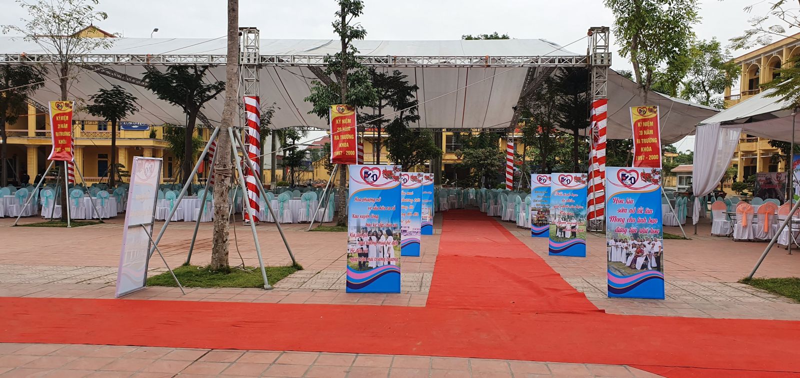 Tổ chức sự kiện Hội Khóa-kỷ niệm ngày ra trường