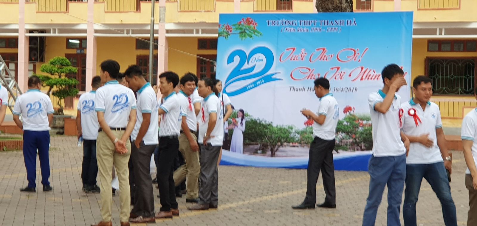 Tổ chức sự kiện Hội Khóa-kỷ niệm ngày ra trường